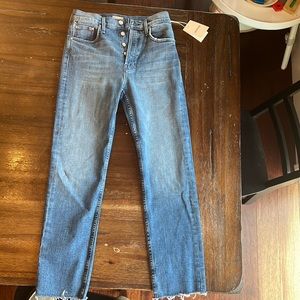 Mother Tomcat Ankle Gray Jeans. Size 27